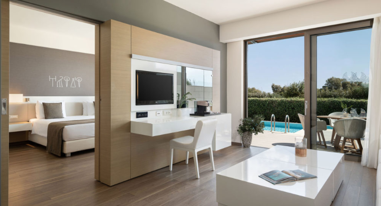 סוויטת דלקס עם בריכה